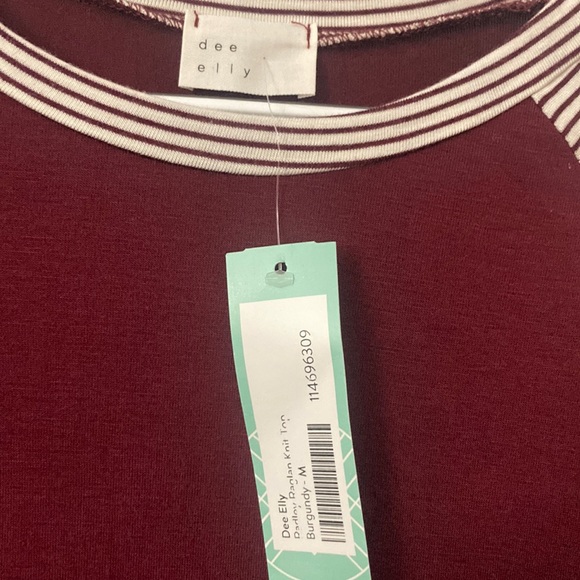 Cute 3/4 sleeve top - Picture 2 of 4